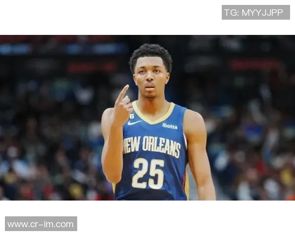 特雷墨菲半场表现抢眼11投6中斩获15分1篮板3抢断展现实力